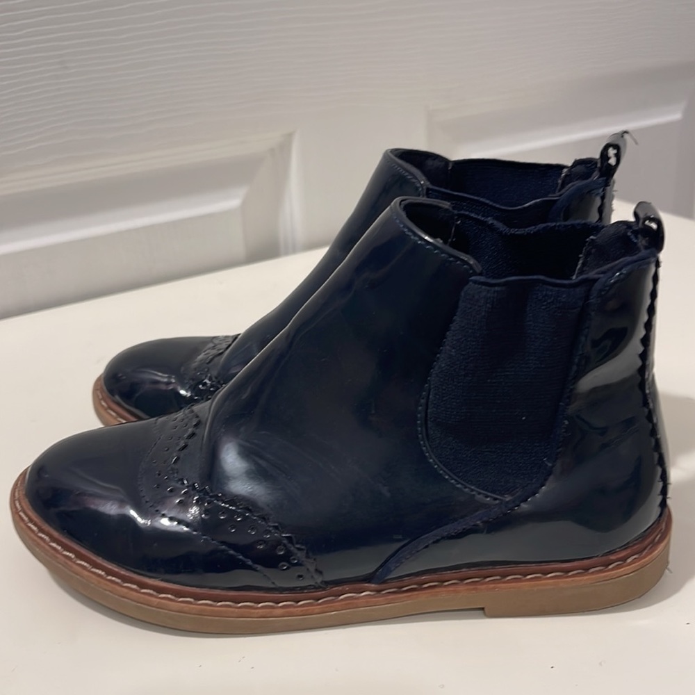 Zara patent leather bootie 31